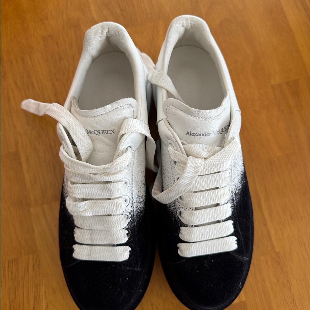 Alexander McQueen 38.5 Shoe